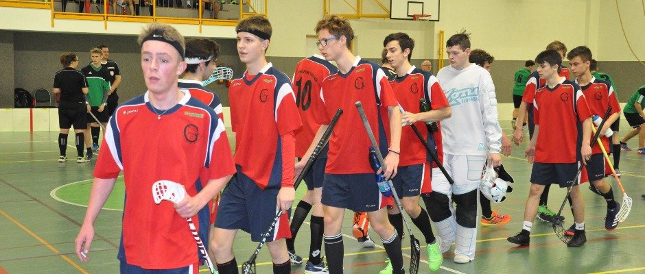 Zlatá obhajoba: Studenti trutnovského gymnázia opět zvítězili v okresním kole ve florbale