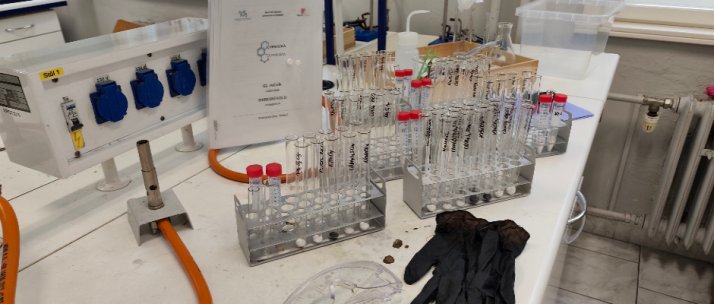 Mise na Mars: Mladí chemici z našeho gymnázia dobyli rudou planetu!